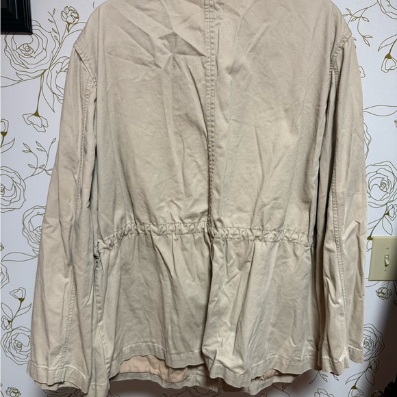 GAP Women's Beige Utility Jacket - Picture 3 of 3